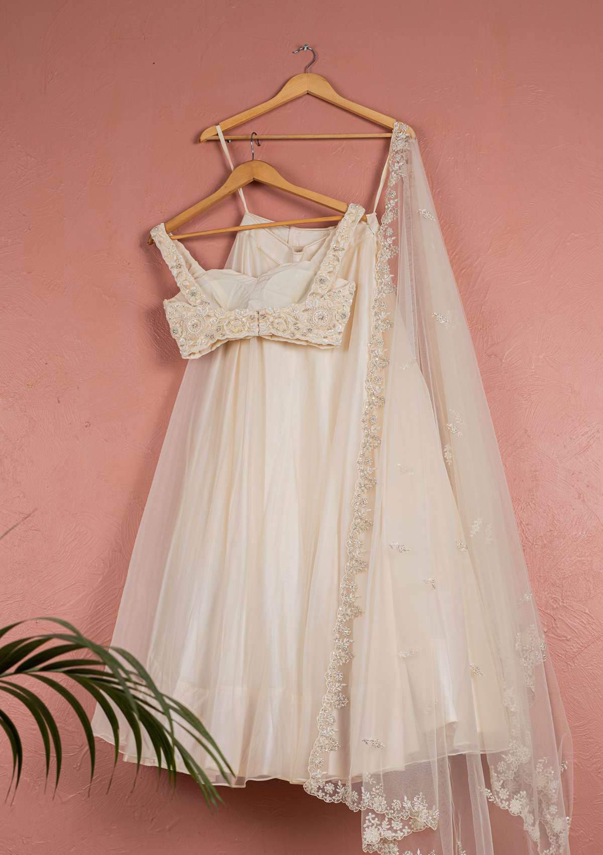 FROSTED PEARL EMROIDERED BLOUSE & DUPATTA WITH ORGANZA LEHENGA SET